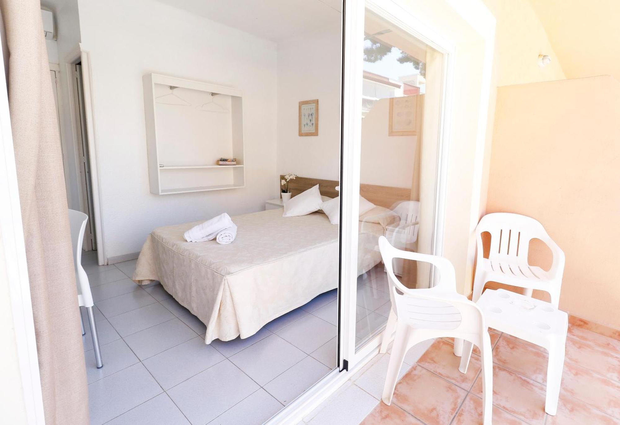 Hsr Gil (Adults Only) Hostel Palma Nova  Exterior photo