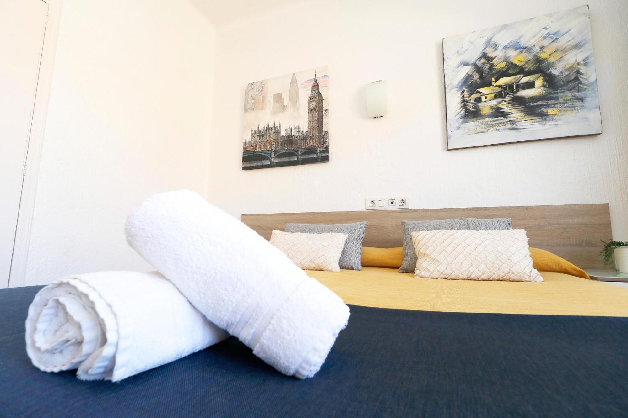 Hsr Gil (Adults Only) Hostel Palma Nova  Exterior photo