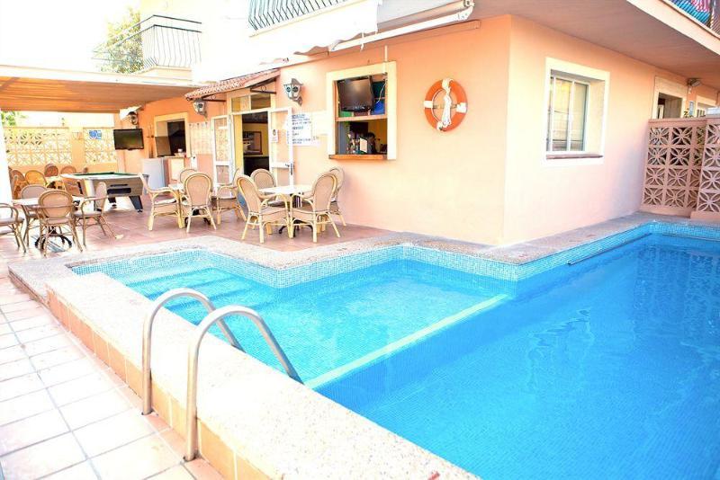 Hsr Gil (Adults Only) Hostel Palma Nova  Exterior photo