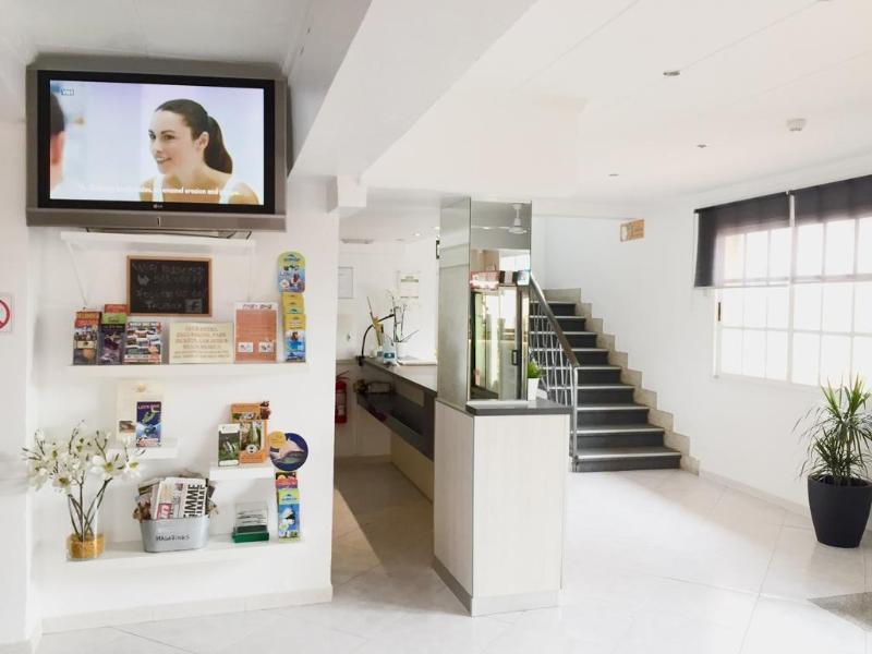 Hsr Gil (Adults Only) Hostel Palma Nova  Exterior photo